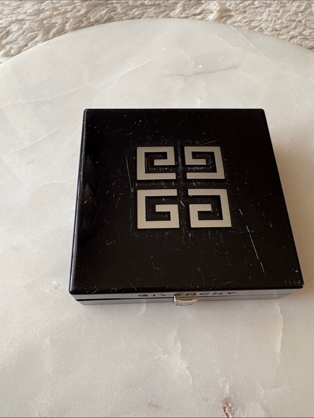 Givenchy 04 Mousseline Acidulee PRISME LIBRE Pressed Powder